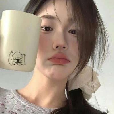 幽灵与未亡人